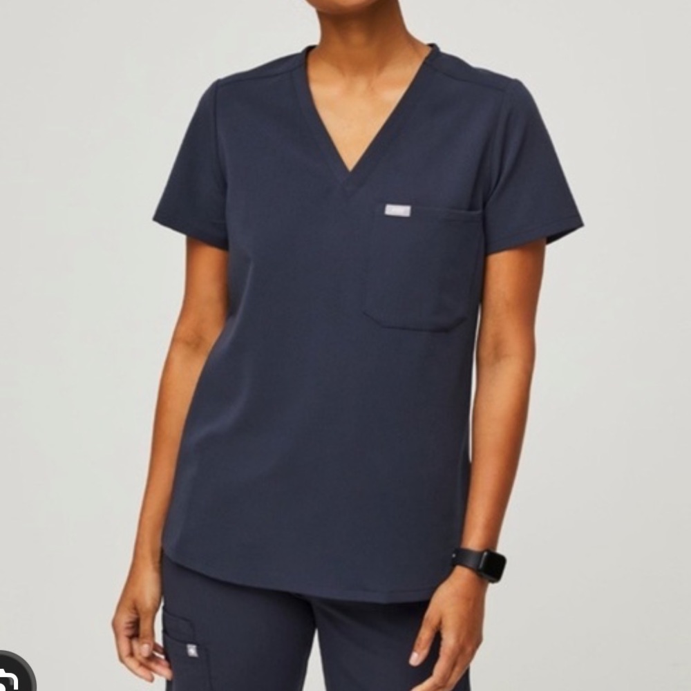 FIGS Catarina Scrub Top Limited Edition Quiet Navy Size XS Like new!